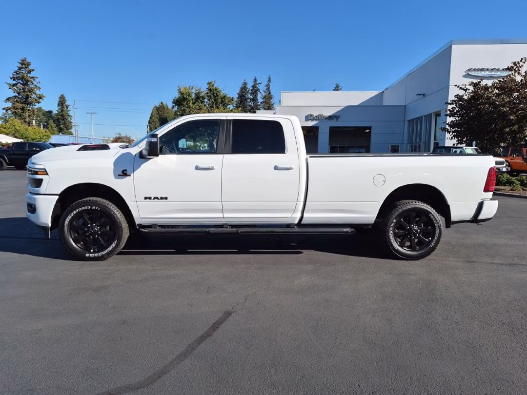 2026 Ram 3500 Laramie - Image 3
