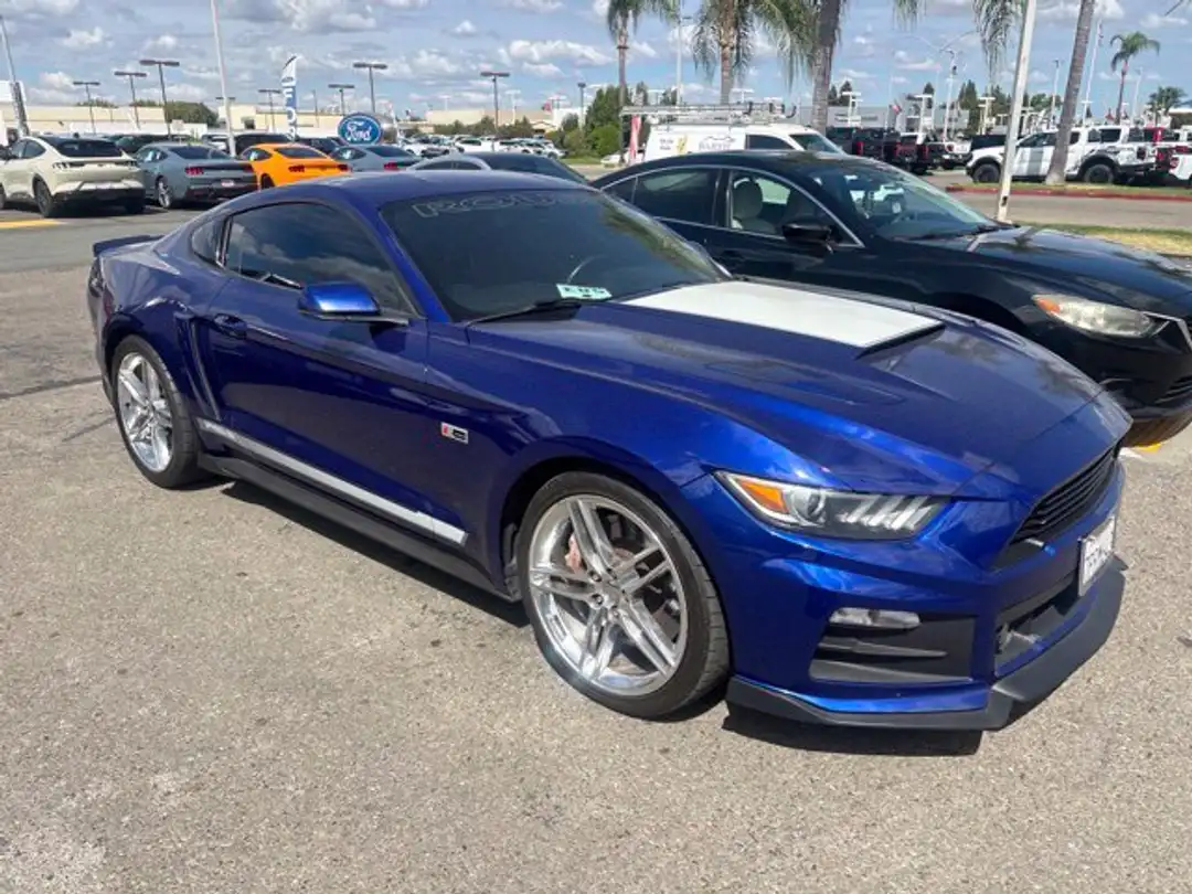 2015 Ford Mustang GT Premium - Image 3