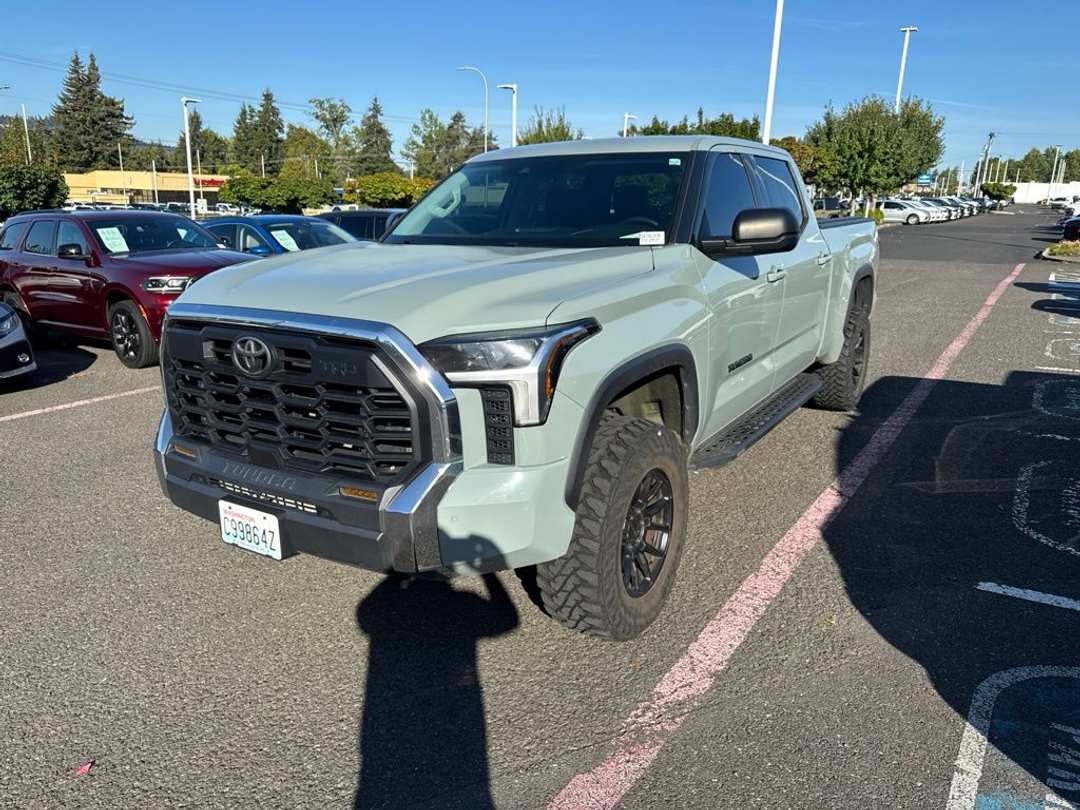 2022 Toyota Tundra SR5 - Image 3
