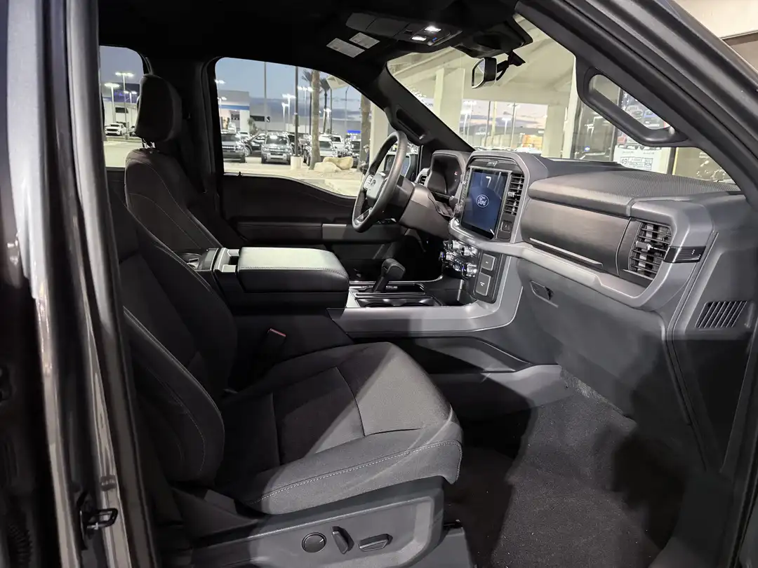 2026 Ford F-150 XLT - Image 2