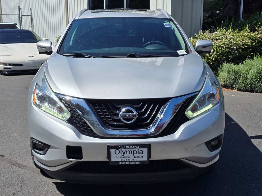 2017 Nissan Murano SL - Image 2