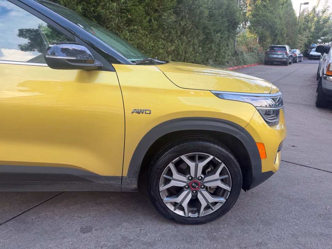 2021 Kia Seltos SX - Image 3