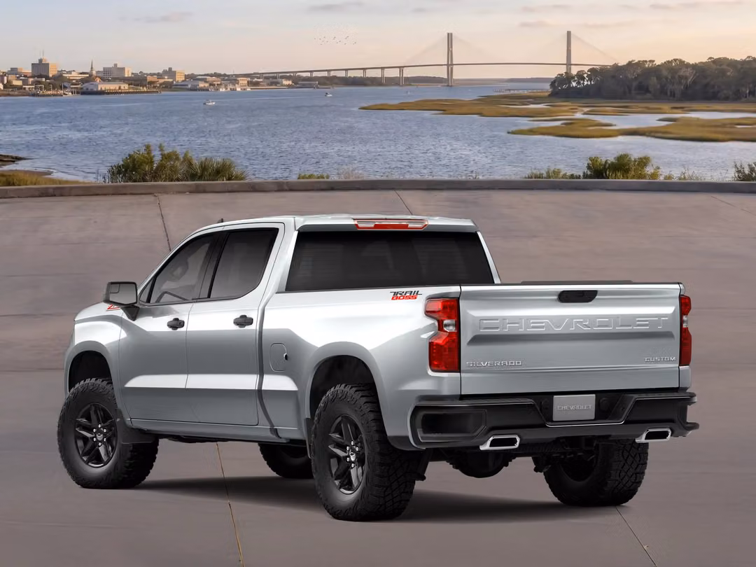 2026 Chevrolet Silverado 1500 Custom Trail Boss - Image 2