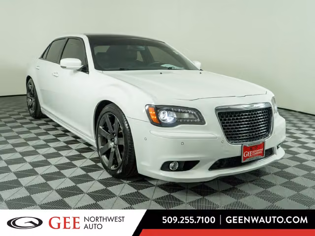 2014 Chrysler 300 SRT8