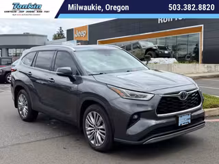 2022 Toyota Highlander Platinum