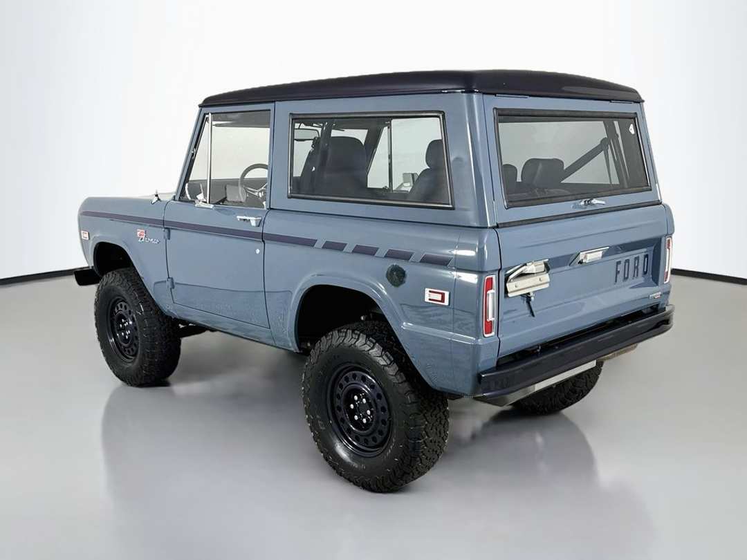 1975 Ford Bronco - Image 3