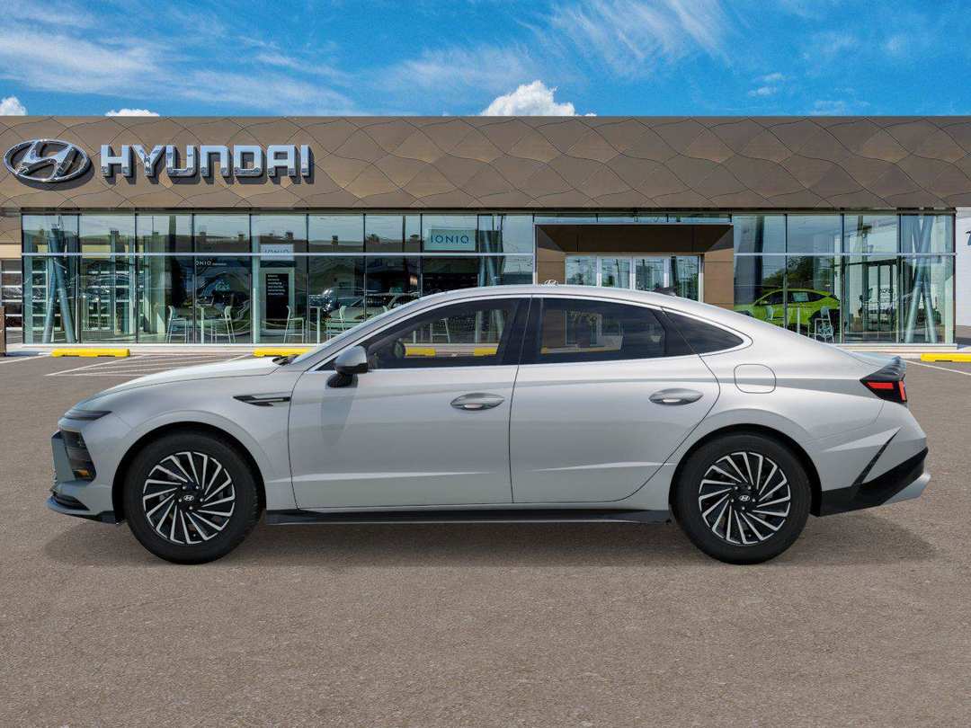 2026 Hyundai Sonata Hybrid SEL - Image 3