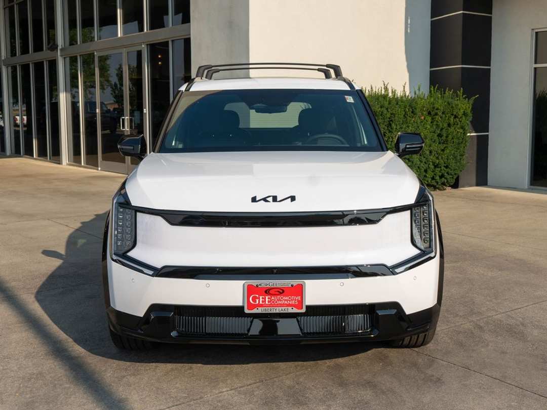 2026 Kia Ev9 Land - Image 2