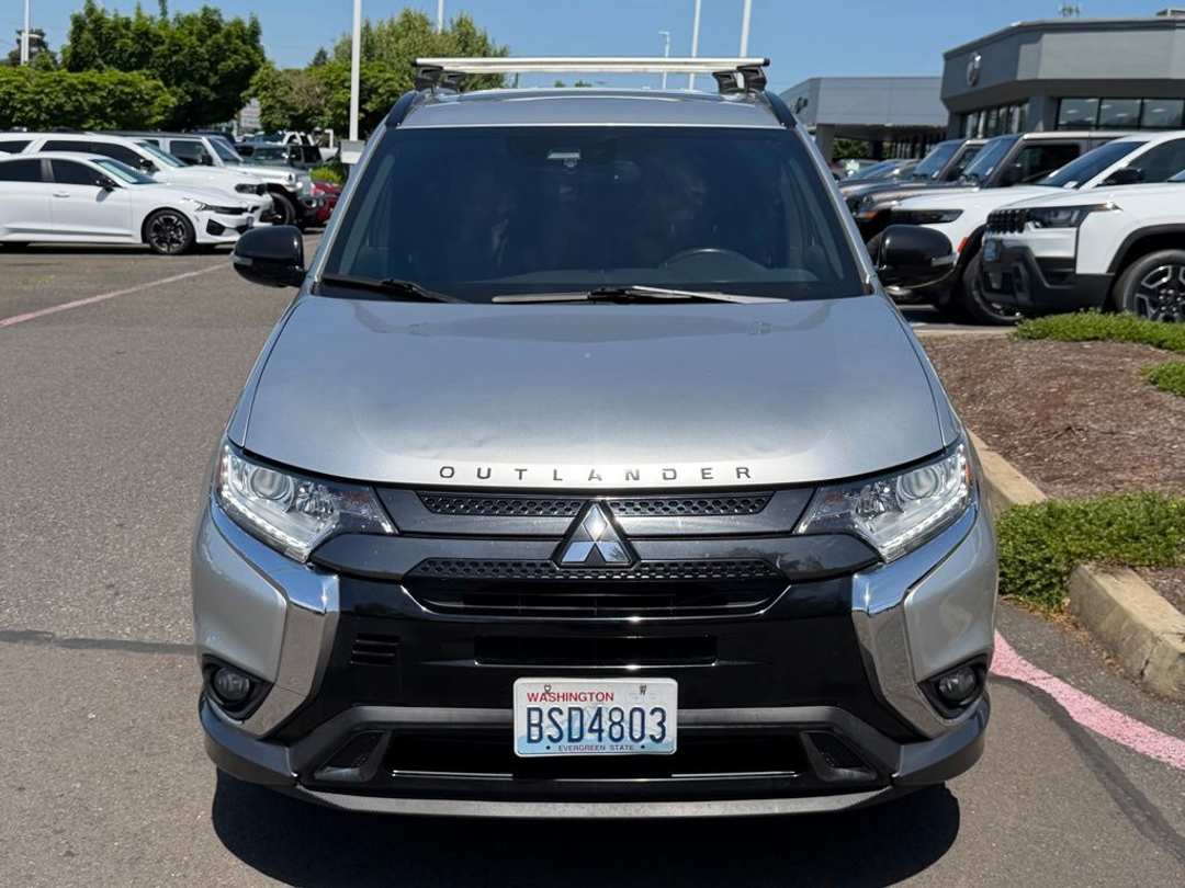 2020 Mitsubishi Outlander SP - Image 2