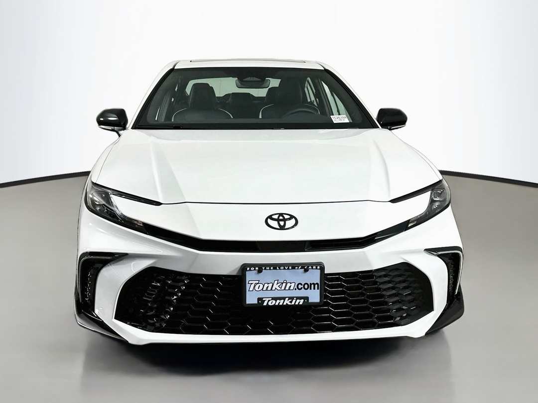 2026 Toyota Camry SE Nightshade - Image 2