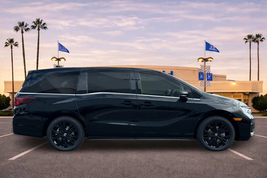 2026 Honda Odyssey SportL - Image 3