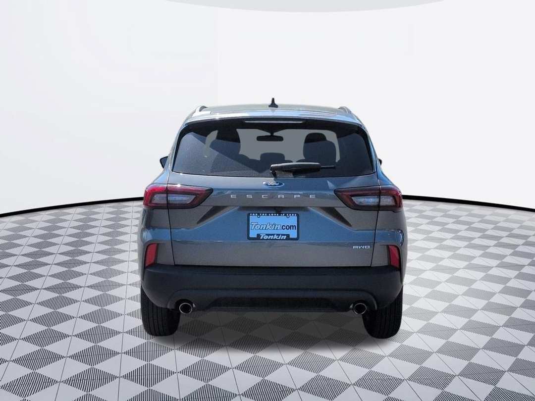2025 Ford Escape STLine - Image 3