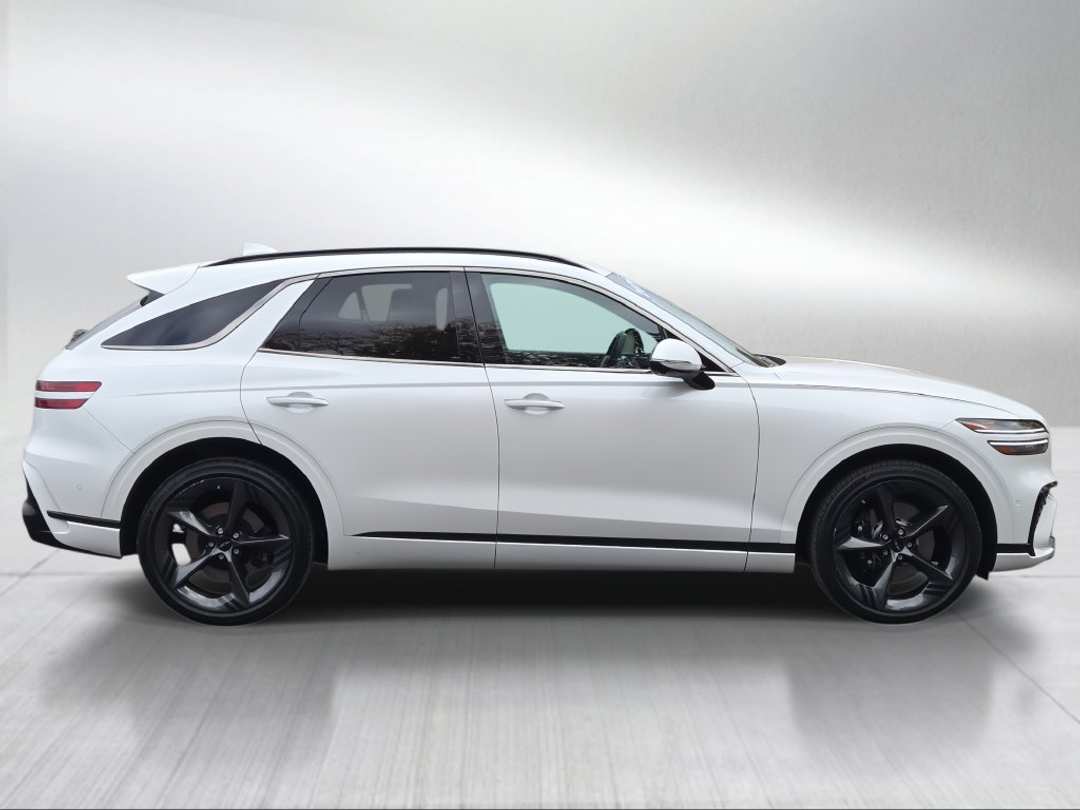 2026 Genesis Gv70 3.5T Sport Prestige - Image 3