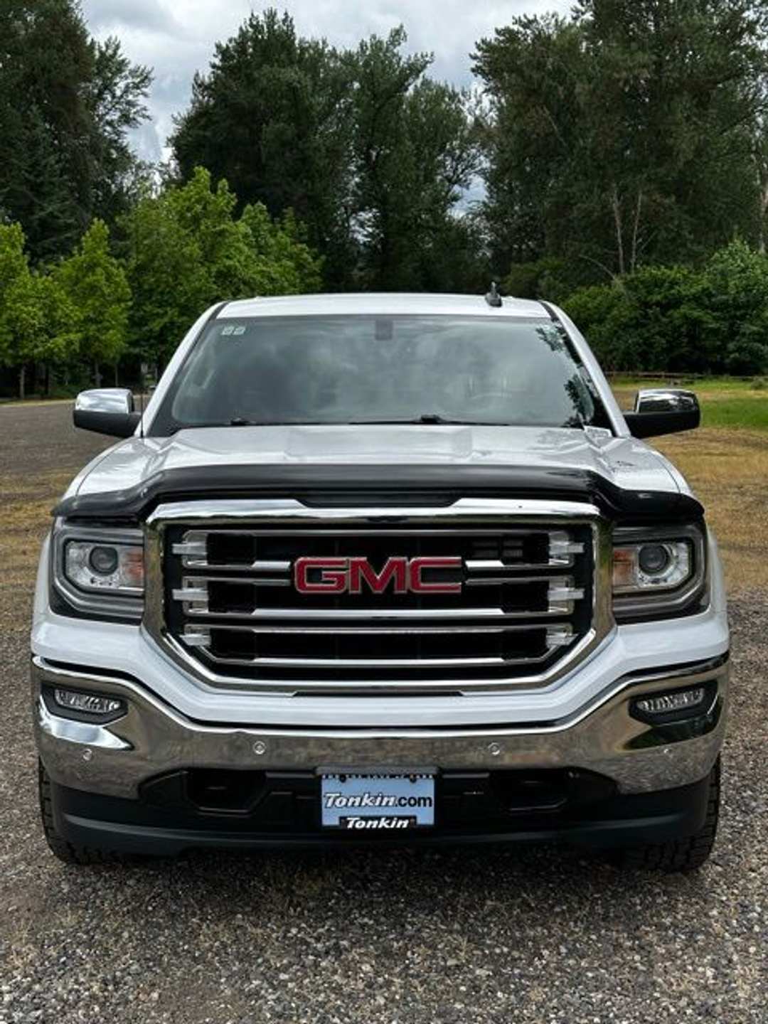 2018 GMC Sierra 1500 SLT - Image 3