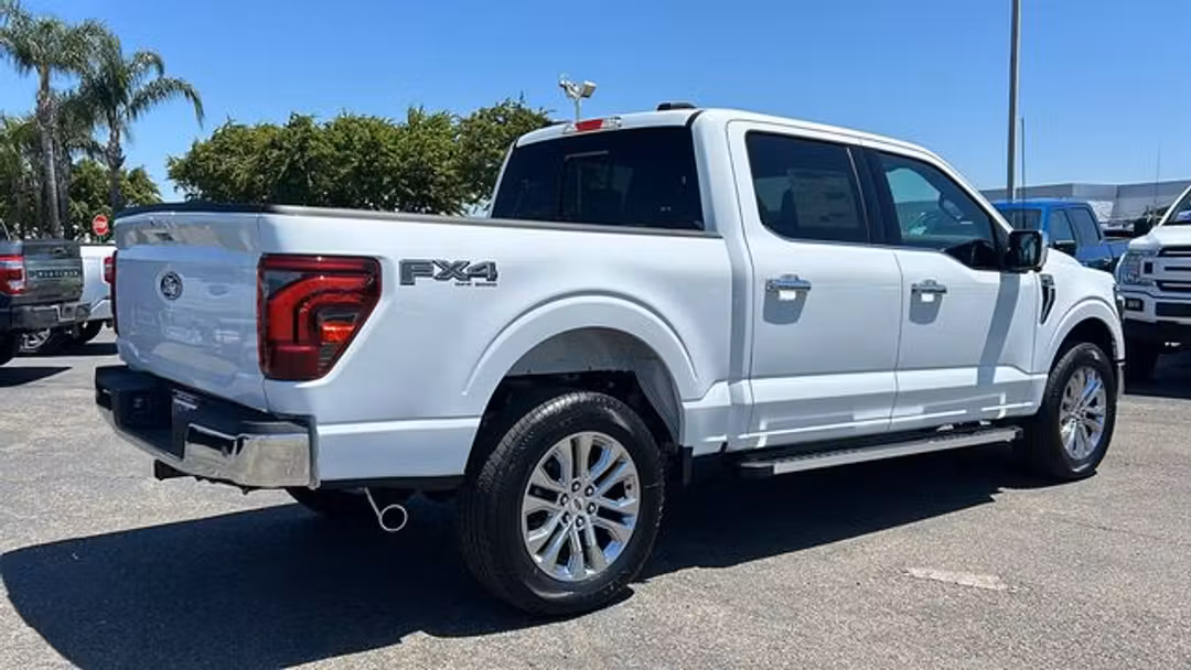 2026 Ford F-150 Lariat - Image 3