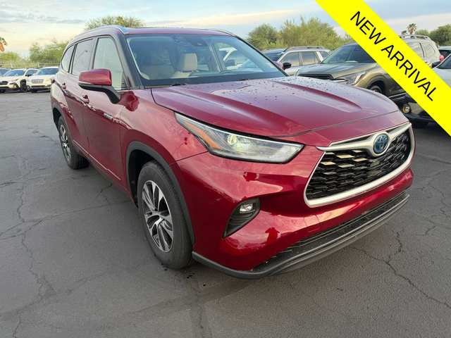 2021 Toyota Highlander Hybrid XLE