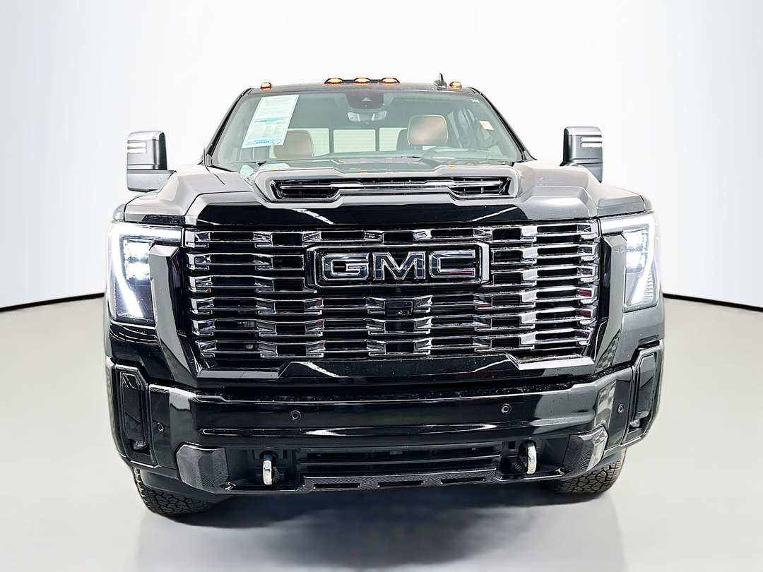 2025 GMC Sierra 3500Hd Denali Ultimate - Image 3
