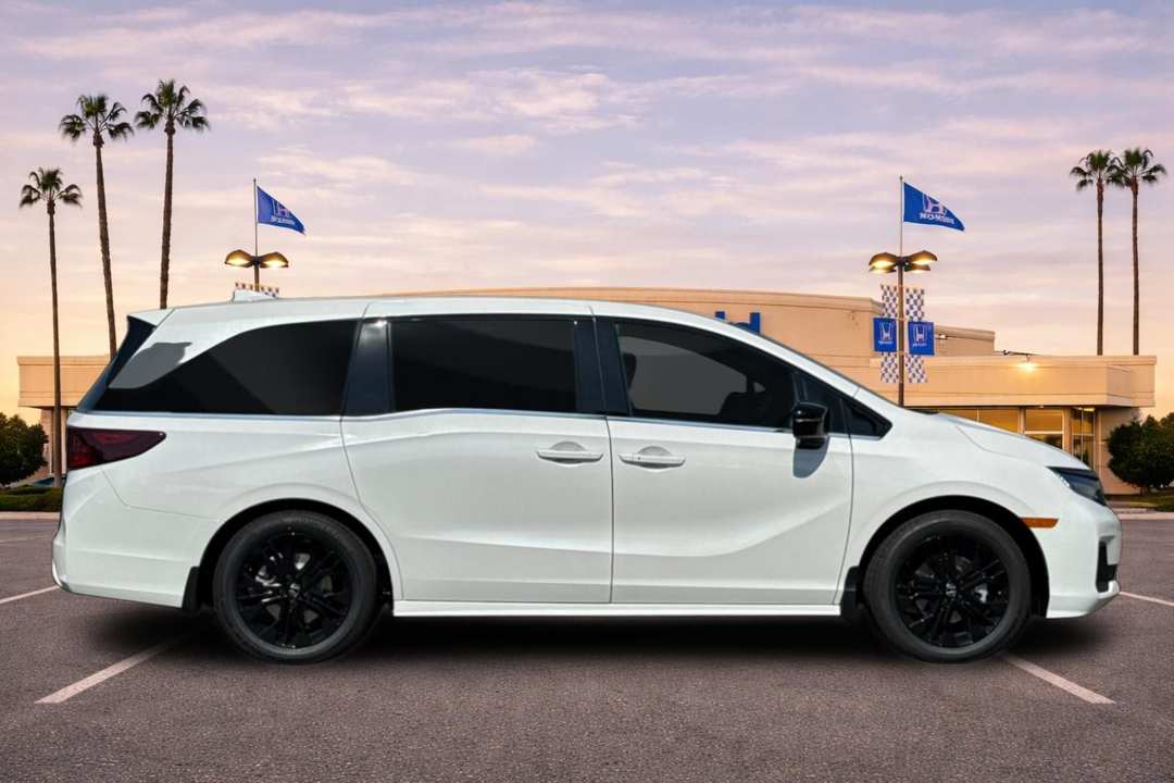 2026 Honda Odyssey SportL - Image 3