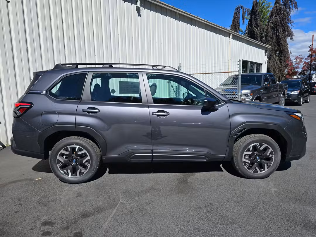 2026 Subaru Forester Base - Image 3