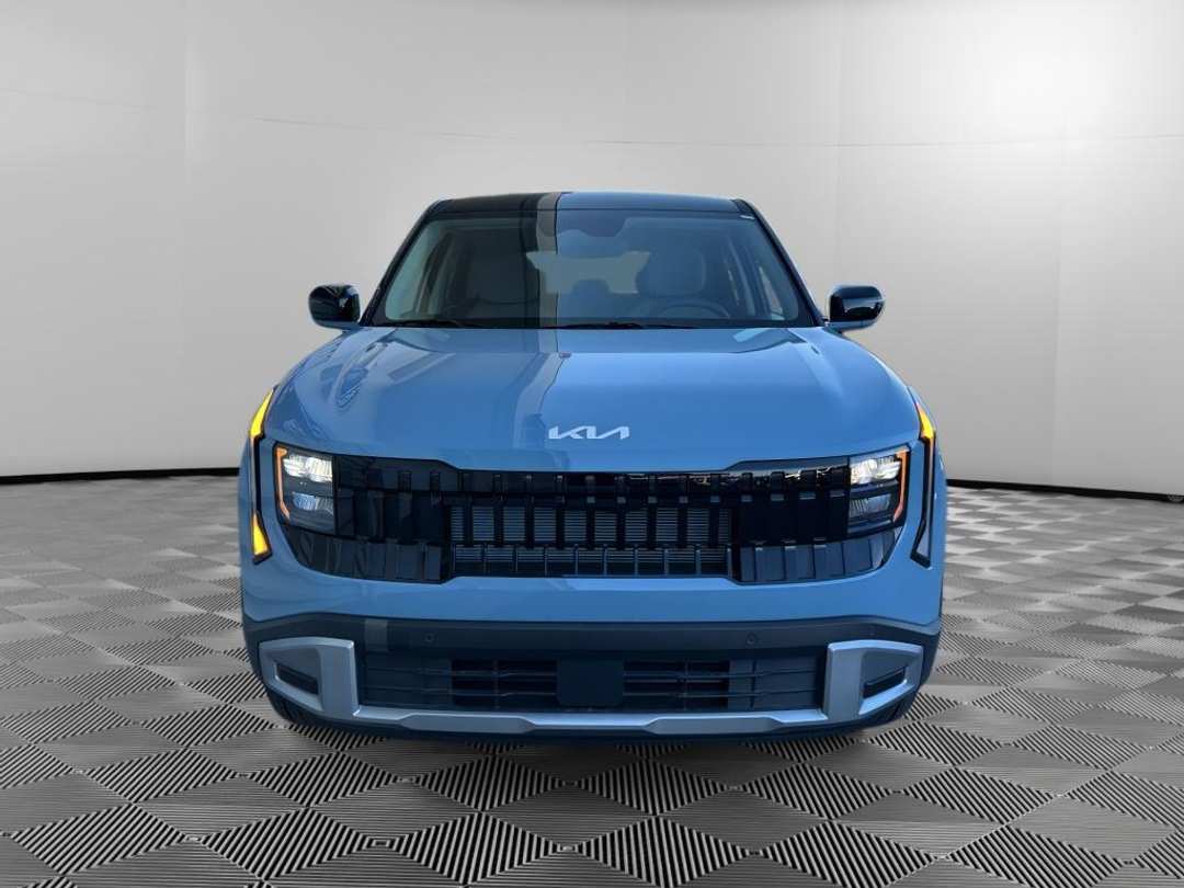 2027 Kia Seltos S - Image 2