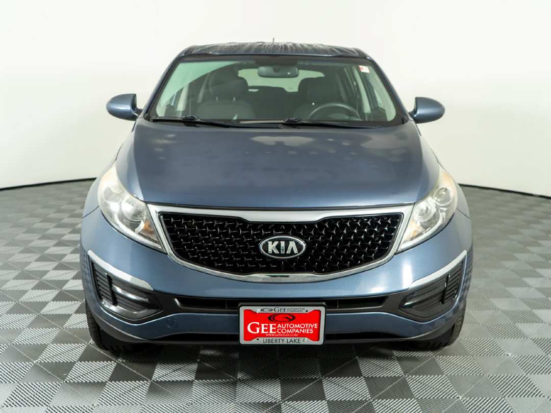 2015 Kia Sportage LX - Image 2