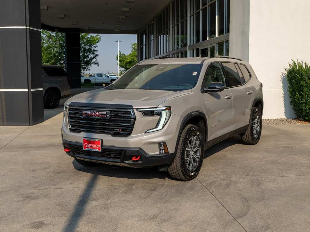 2026 GMC Acadia AT4 - Image 3