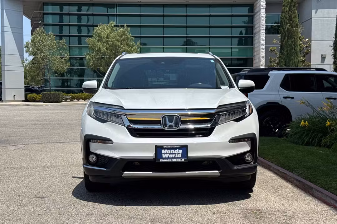 2020 Honda Pilot Touring - Image 3