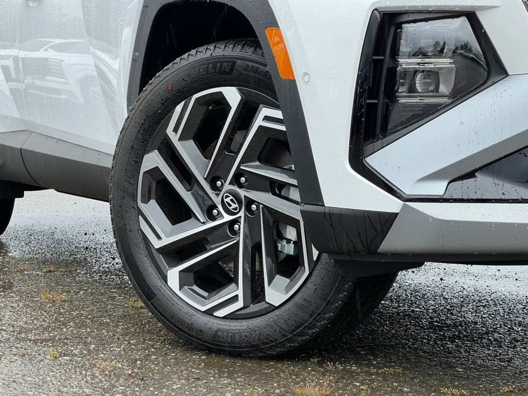 2026 Hyundai Tucson Limited - Image 2
