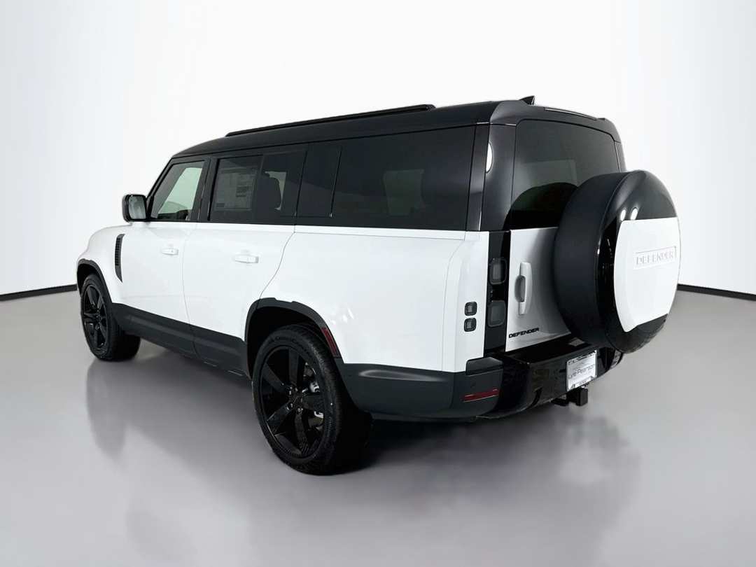 2026 Land Rover Defender 130 S - Image 3