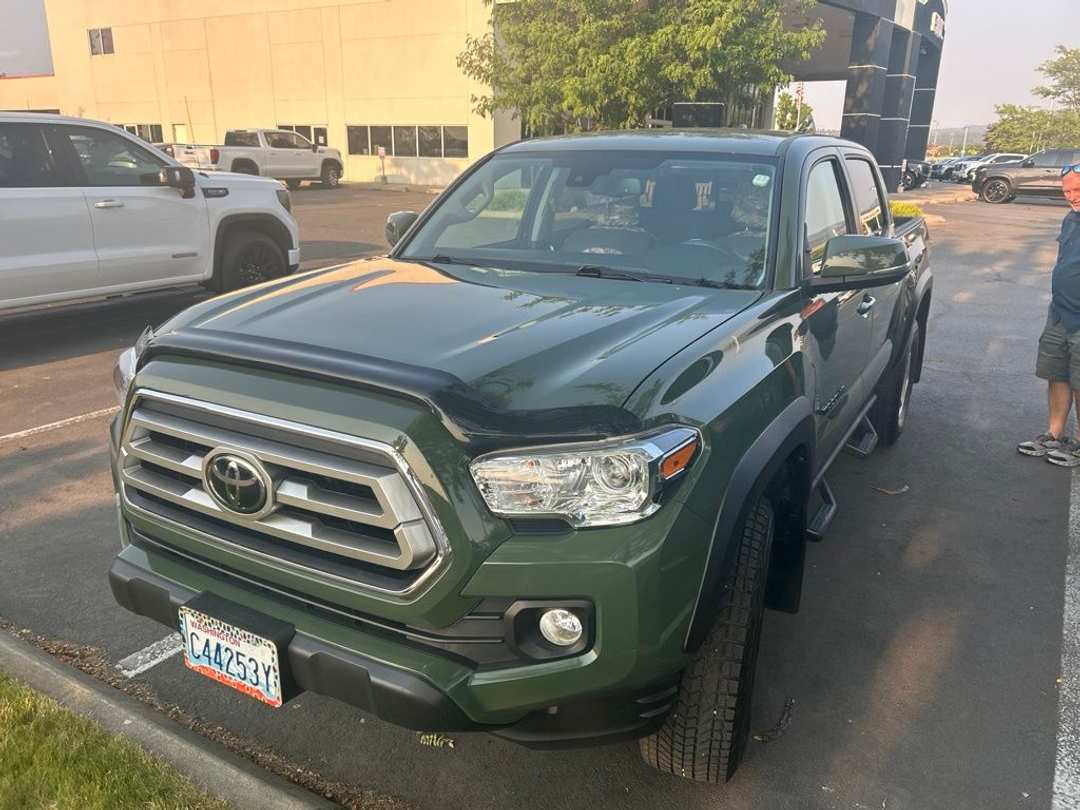 2021 Toyota Tacoma SR5 - Image 2
