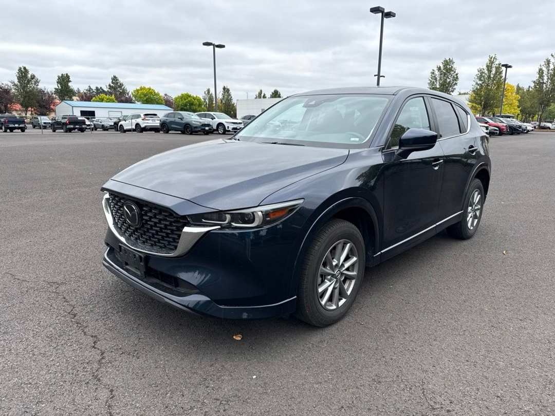 2025 MAZDA CX-5 2.5 S Preferred Package - Image 3