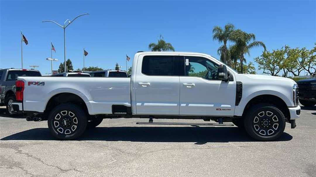 2026 Ford F-350Sd Platinum - Image 2