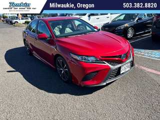 2020 Toyota Camry Hybrid SE