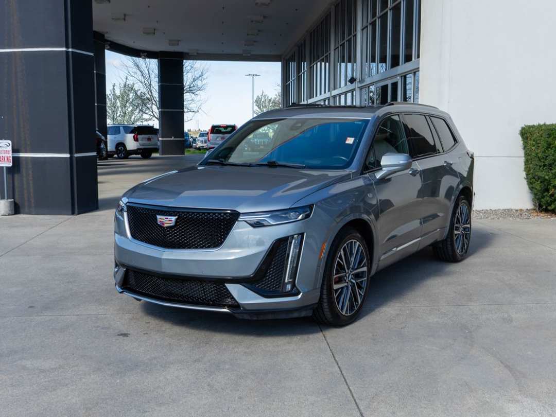 2024 Cadillac Xt6 Sport - Image 3