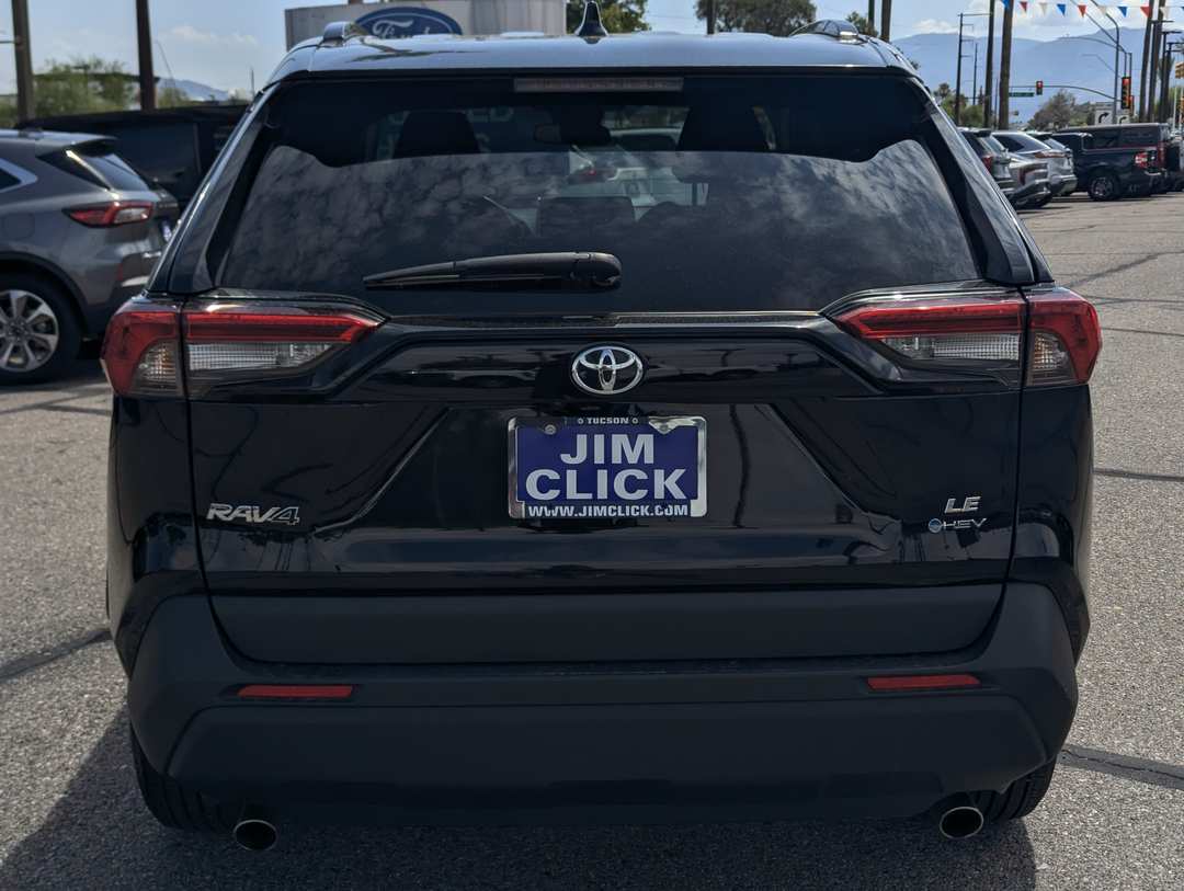 2025 Toyota Rav4 Hybrid LE - Image 3