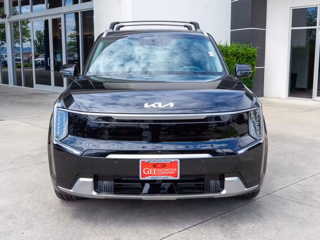 2026 Kia Ev9 Land - Image 2
