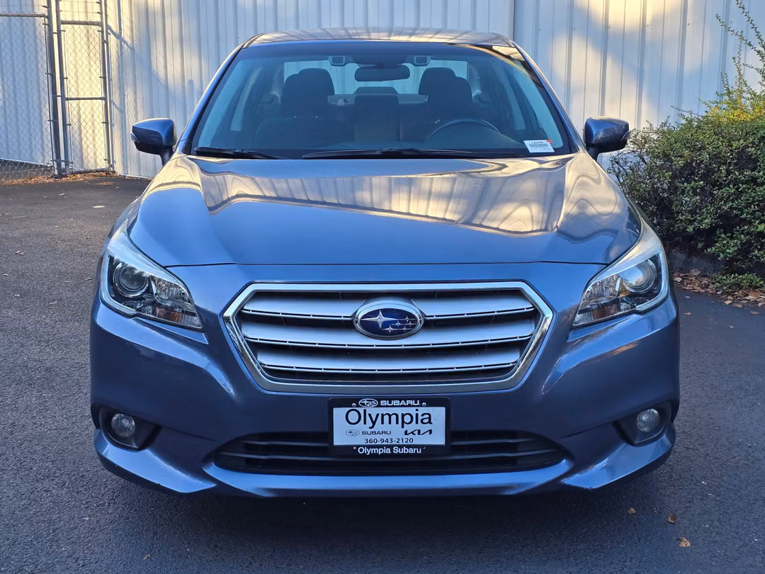 2016 Subaru Legacy 2.5i - Image 2