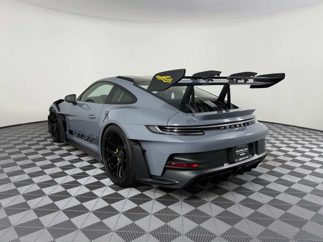 2024 Porsche 911 GT3 RS - Image 3