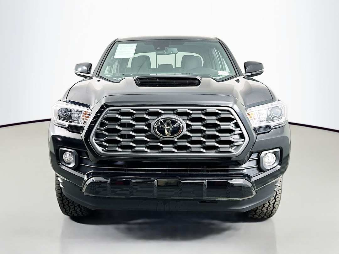 2022 Toyota Tacoma TRD Sport - Image 2