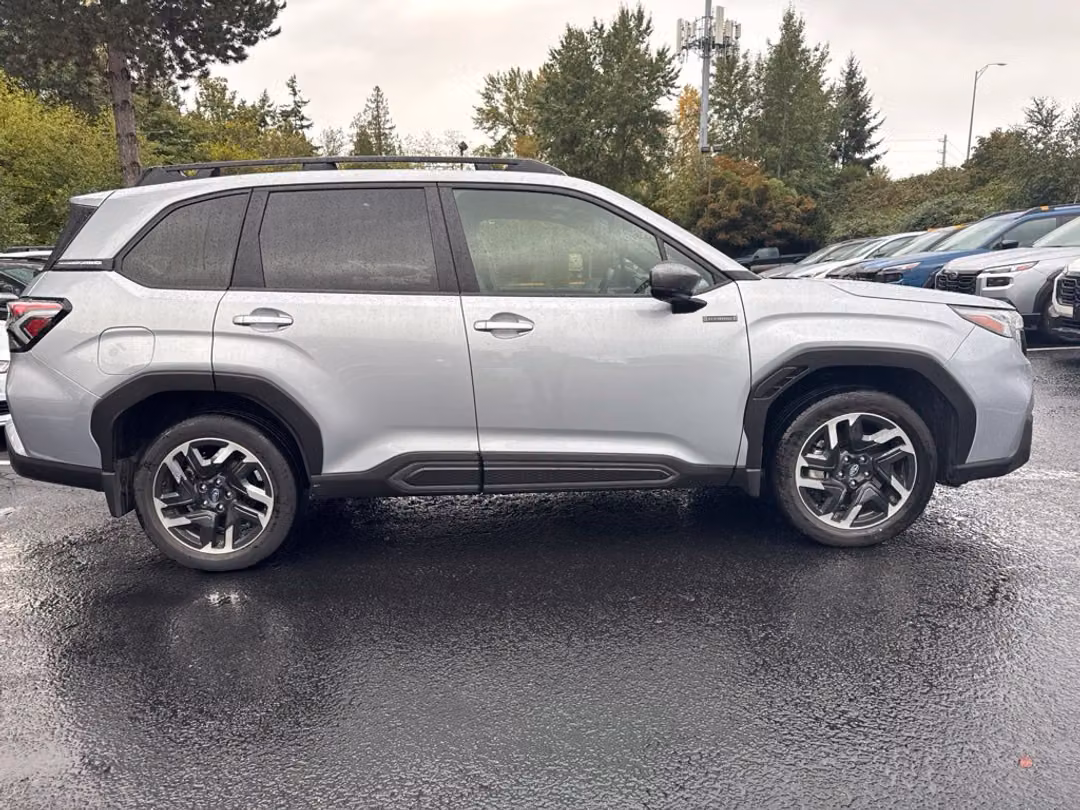 2025 Subaru Forester Hybrid Limited - Image 2