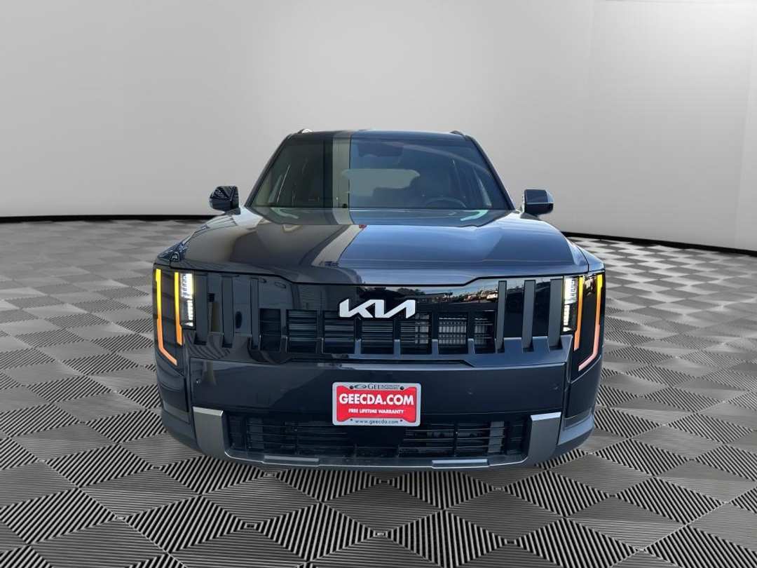 2027 Kia Telluride S - Image 2