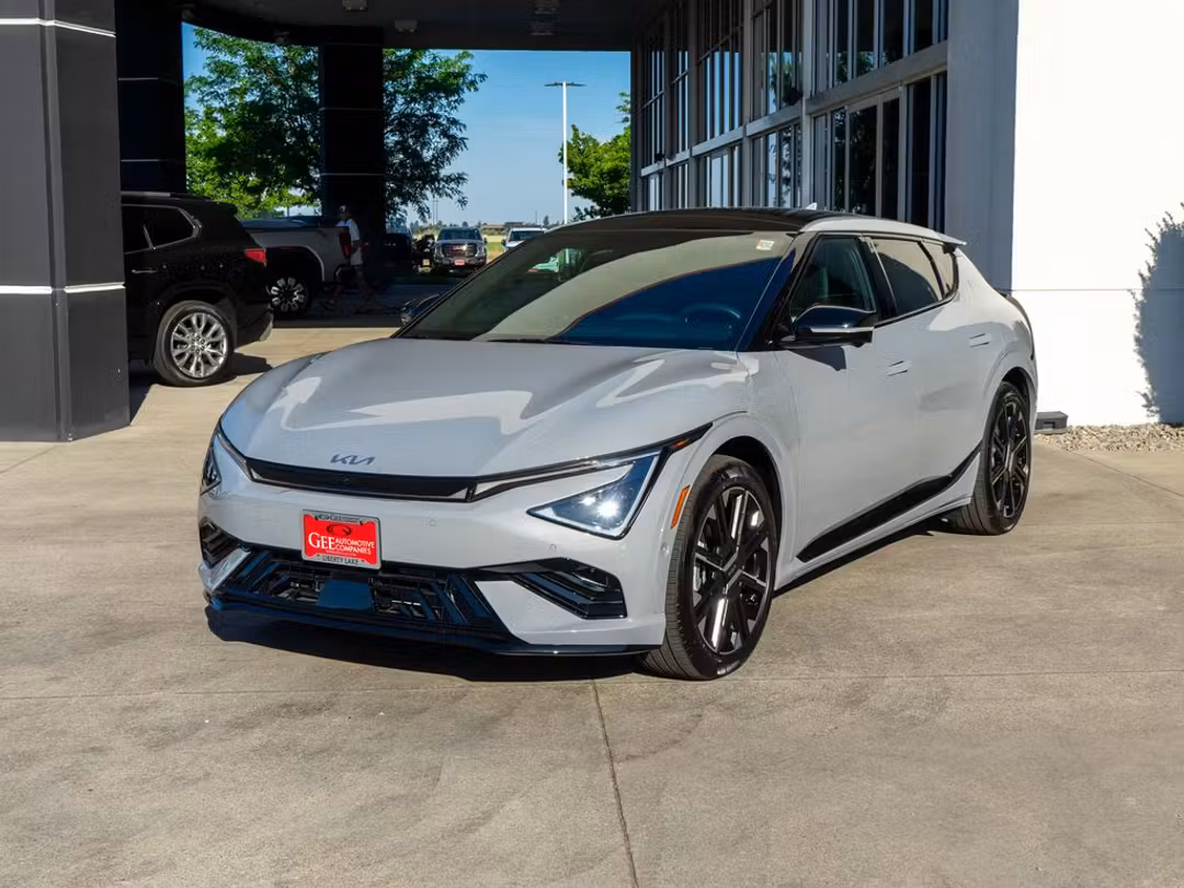 2026 Kia Ev6 GTLine - Image 3