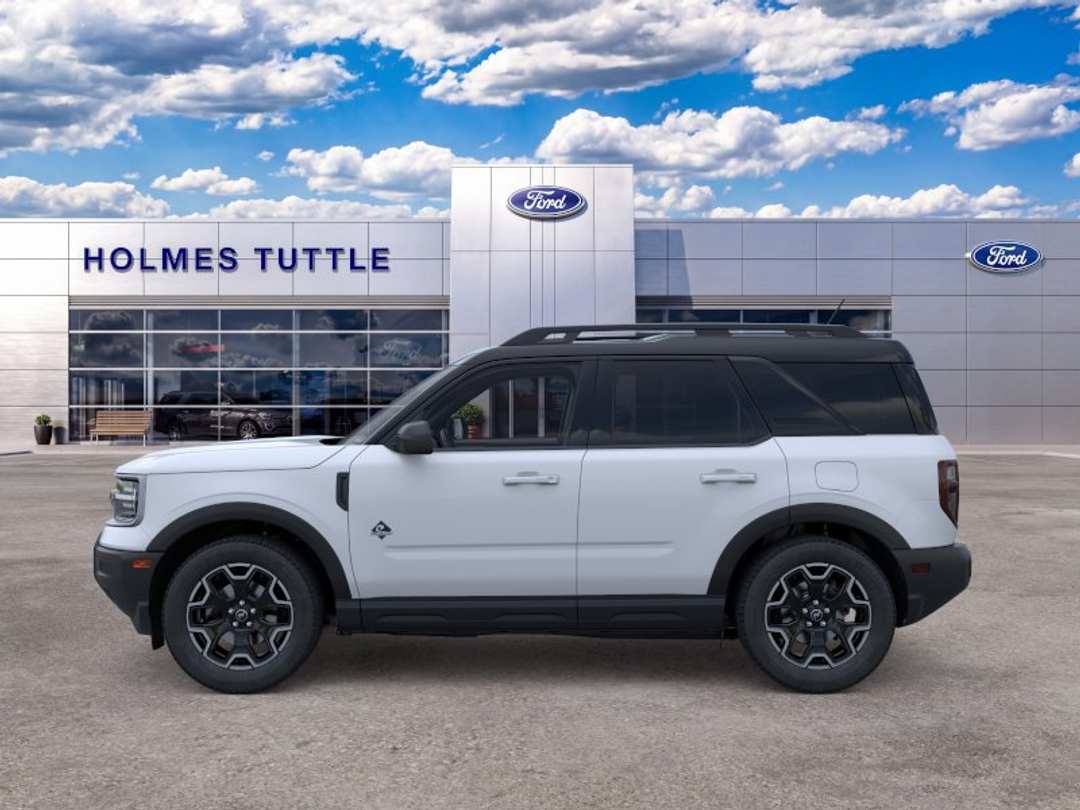 2026 Ford Bronco Sport Outer Banks - Image 3