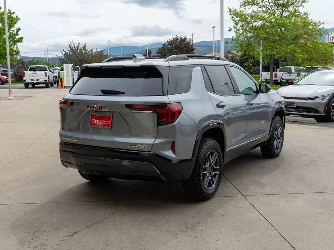2026 GMC Terrain AT4 - Photo 6
