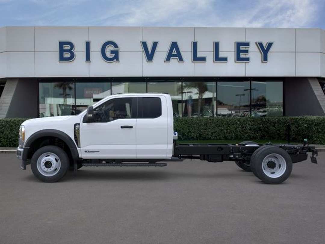 2026 Ford F-450Sd XL - Image 3