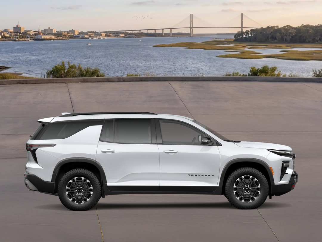2027 Chevrolet Traverse Z71 - Image 3