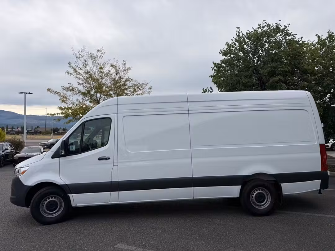 2026 Mercedes-Benz Sprinter 2500 Cargo 170 WB - Image 3