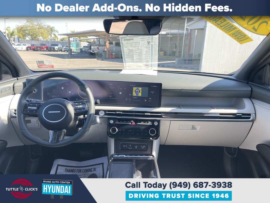 2025 Hyundai Tucson Plug-In LIMITED - Image 2
