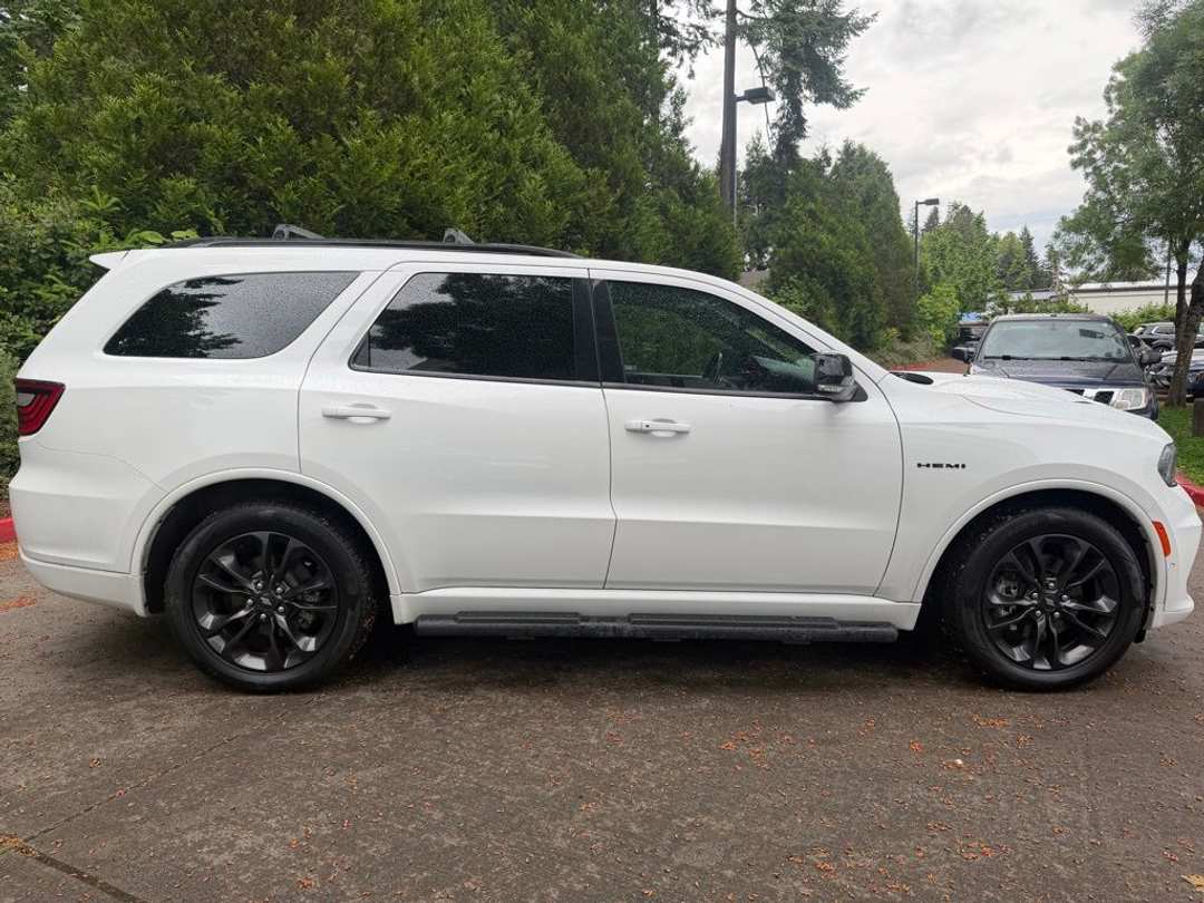 2024 Dodge Durango R/T Premium - Image 2
