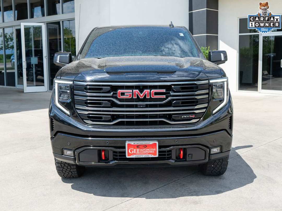 2025 GMC Sierra 1500 AT4 - Image 2